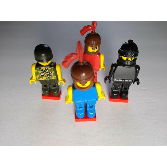 Lot of 28 Vintage Blockhead Plastic Robot Soldier Hard Plastic Figures Movable + - Picture 6 of 10